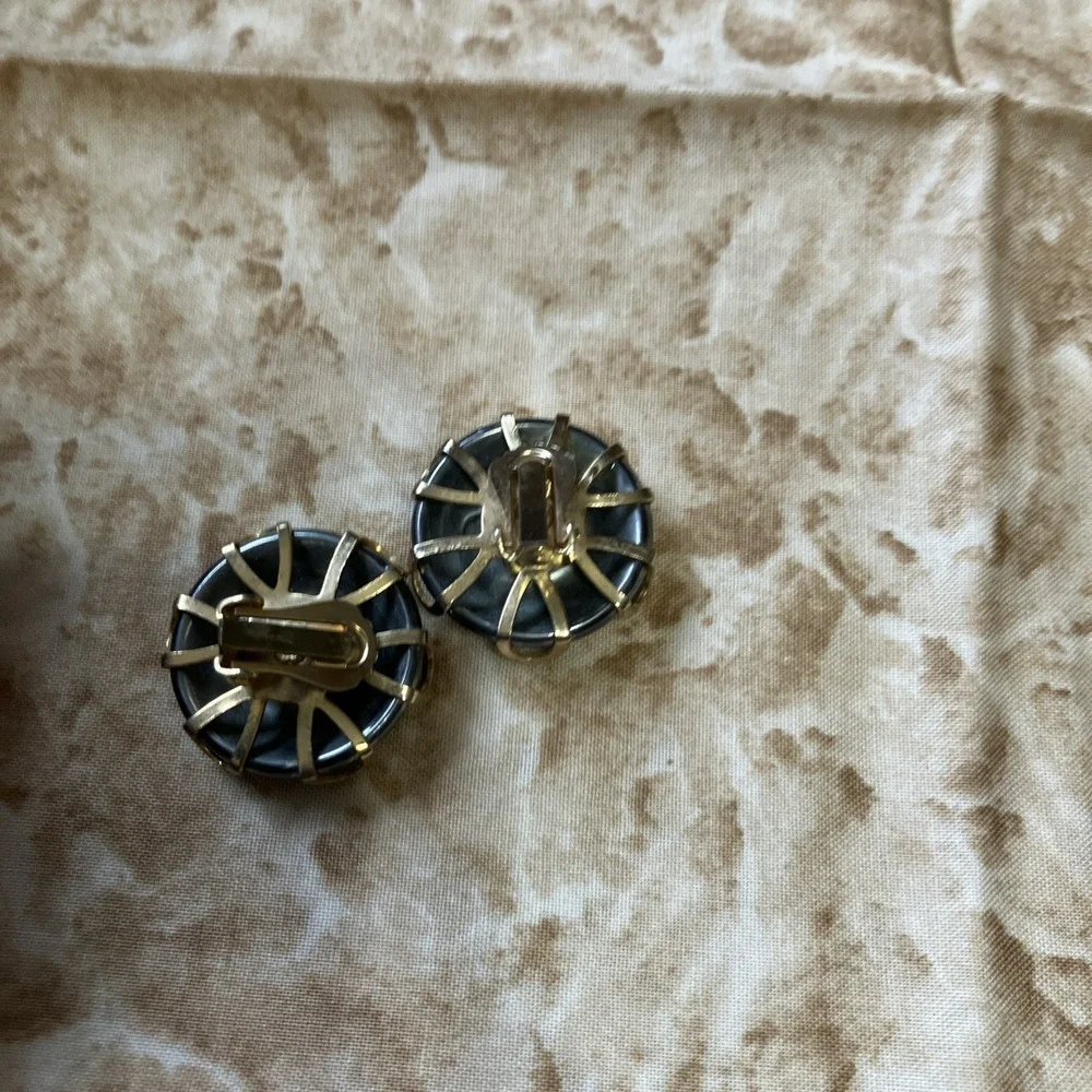 1950s–1960s dome clip-on earrings Gray Plastic Gold Rimmed Cage Backing Style 1